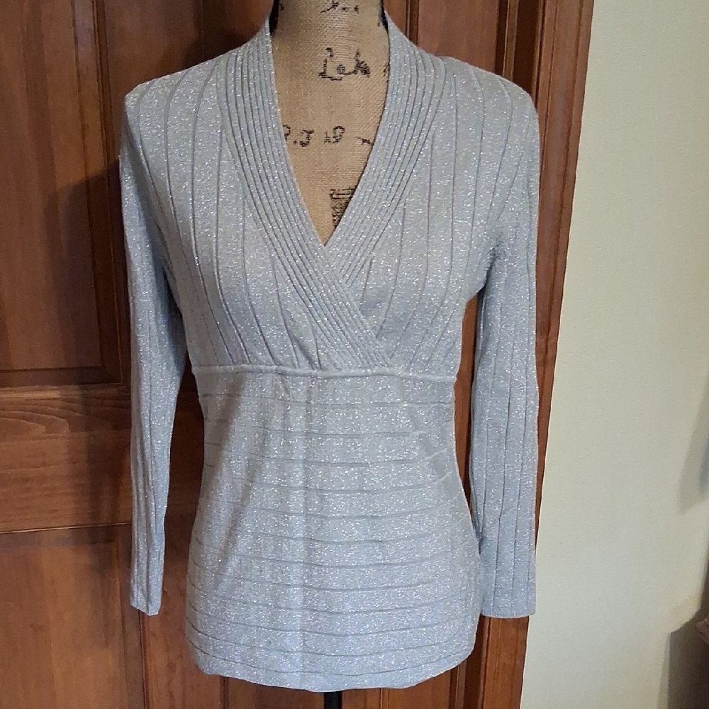 Style&Co Silver V Neck Sweater, VGUC